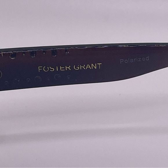 Foster Grant Polarized Brown to Blue Ombré with Rhinestones accents - Picture 3 of 11